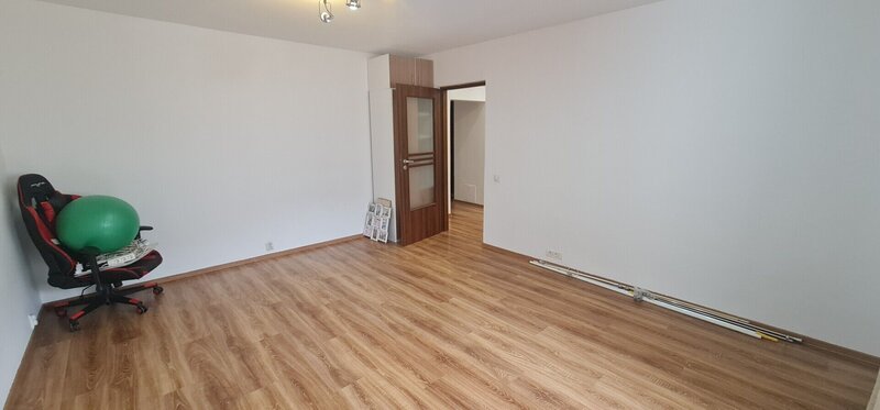 Decebal 3 Camere Decomandat, parcare 2 locuri ,